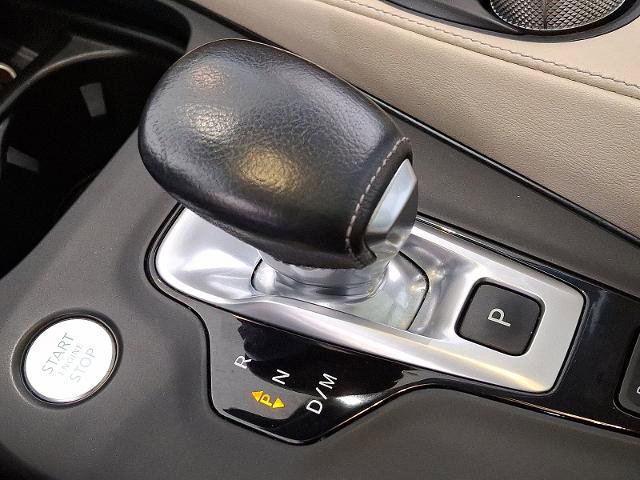 Certified 2019 INFINITI QX50 Luxe w/ Navigation Package image 16