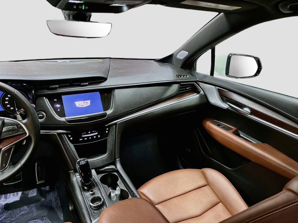 Used 2025 Cadillac XT5 Sportv w/ Technology Package AWD/4WD image 25