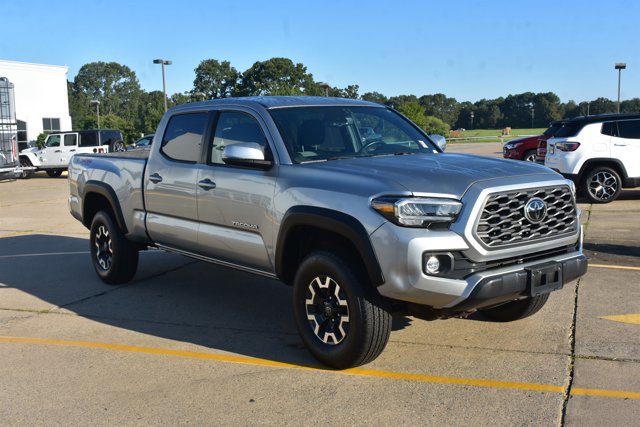 Used 2023 Toyota Tacoma TRD Off-Road image 3