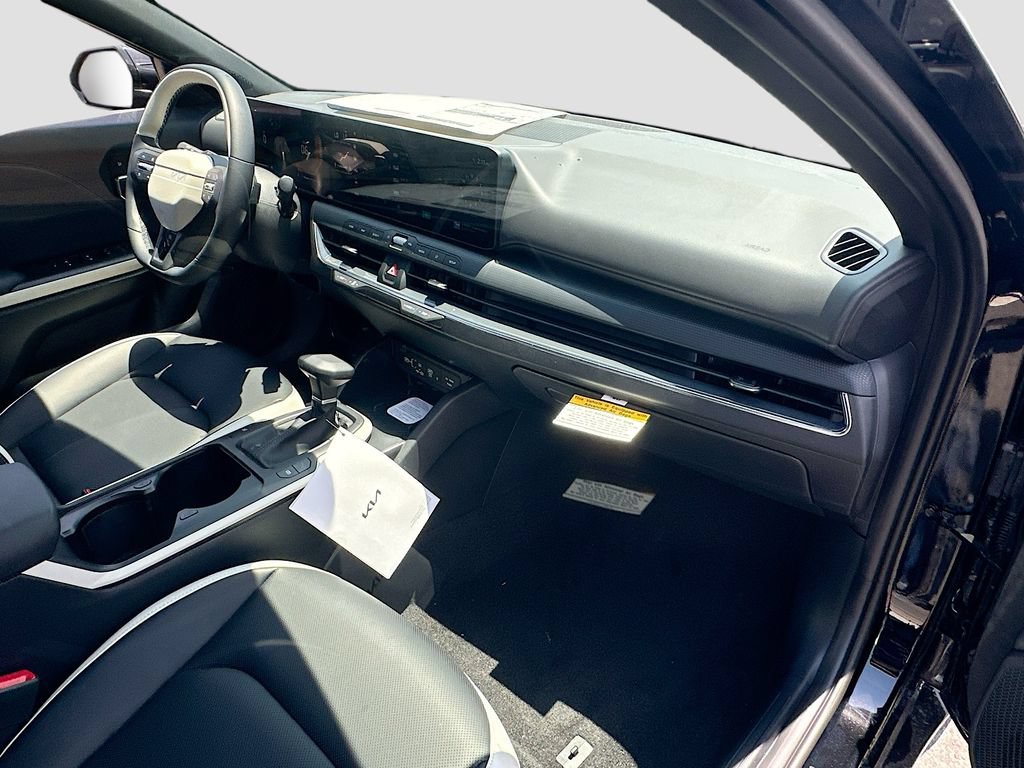 New 2026 Kia K4 GT-Line w/ GT-Line Sunroof Package FWD image 28