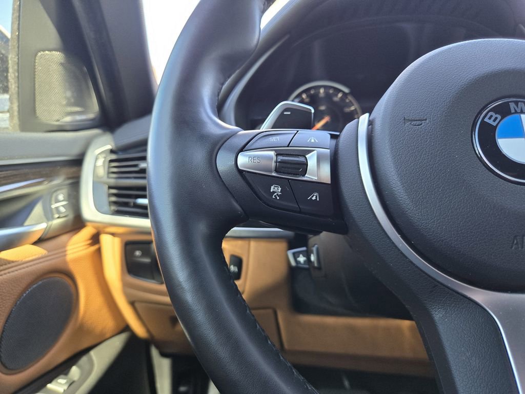 Used 2018 BMW X6 xDrive50i w/ M Sport Package image 29