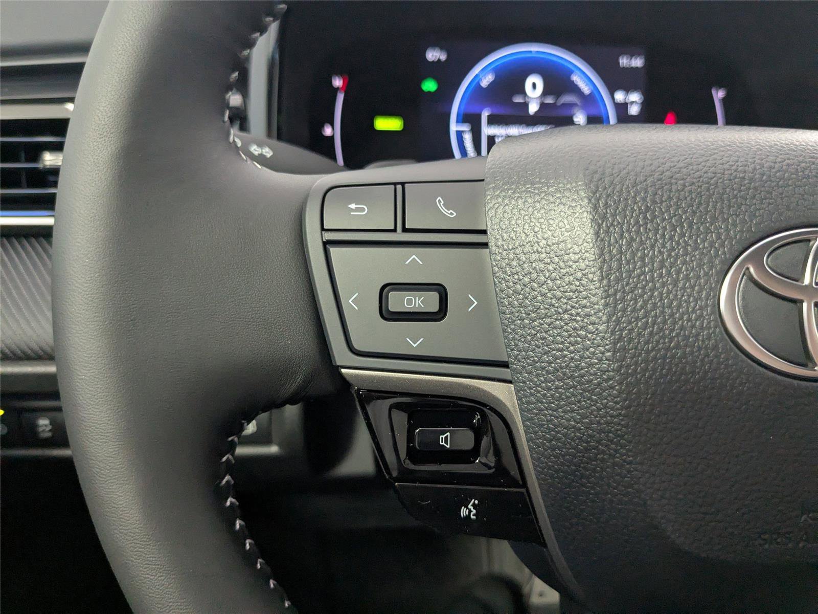 New 2026 Toyota Camry SE image 13
