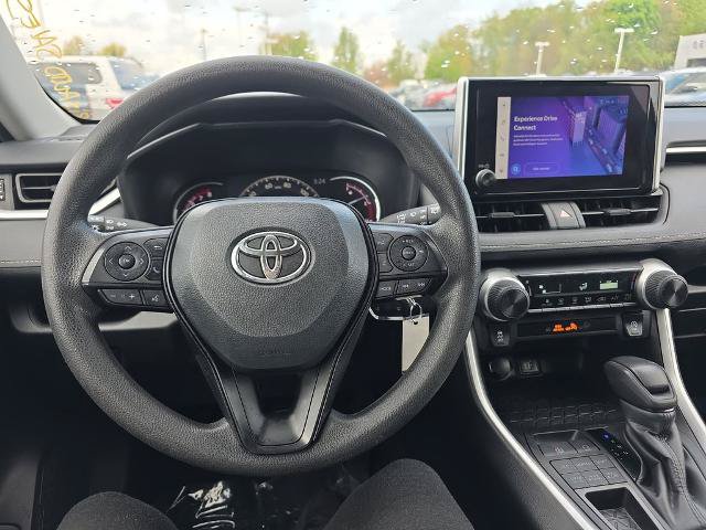Used 2024 Toyota RAV4 LE AWD/4WD image 23