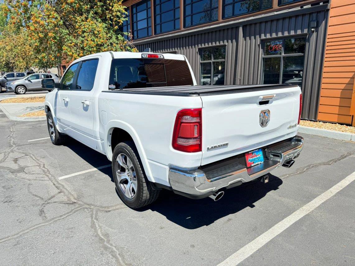 Used 2022 RAM 1500 Laramie AWD/4WD image 3