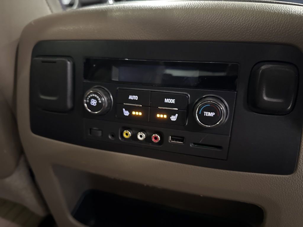 Used 2015 Chevrolet Tahoe LTZ image 31