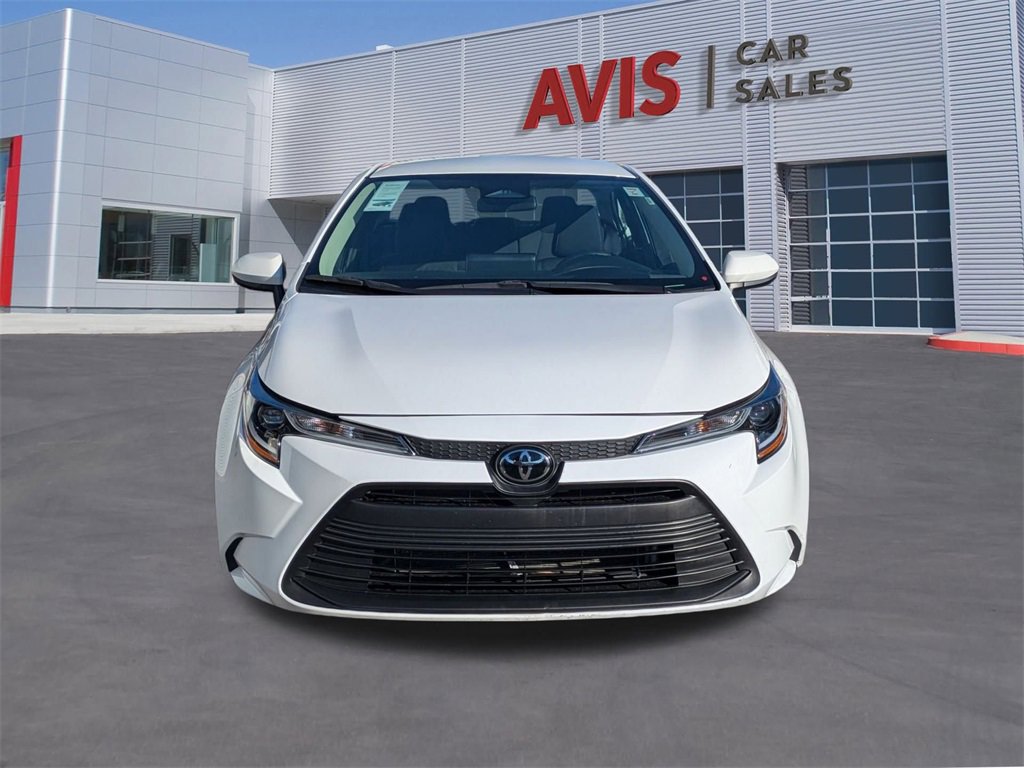 Used 2024 Toyota Corolla LE image 2
