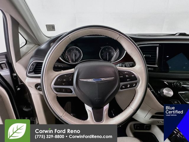 Used 2017 Chrysler Pacifica Limited FWD image 15