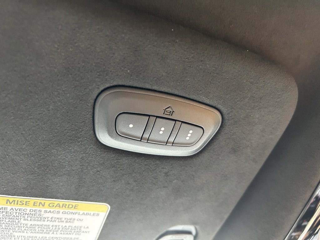 Used 2024 Jeep Grand Wagoneer Series III w/ HD Trailer Tow Package image 62