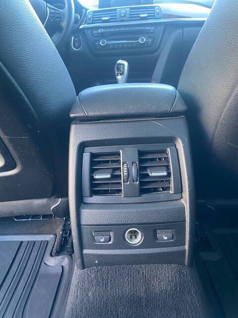 Used 2015 BMW 328i xDrive Sedan AWD/4WD image 21