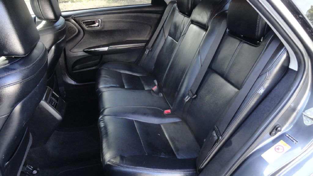 Used 2018 Toyota Avalon XLE image 17