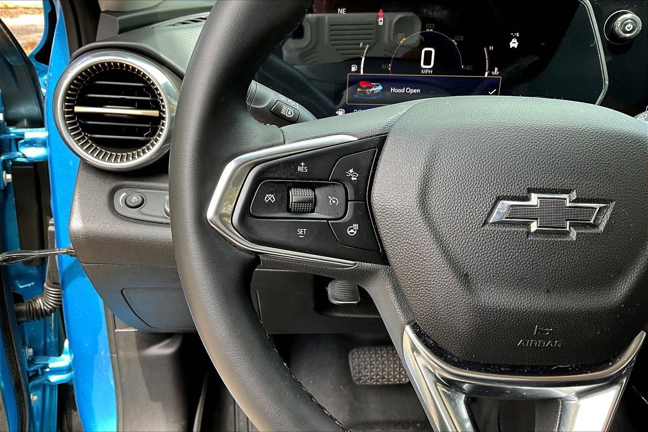 Used 2025 Chevrolet Trax ACTIV w/ Driver Confidence Package FWD image 10