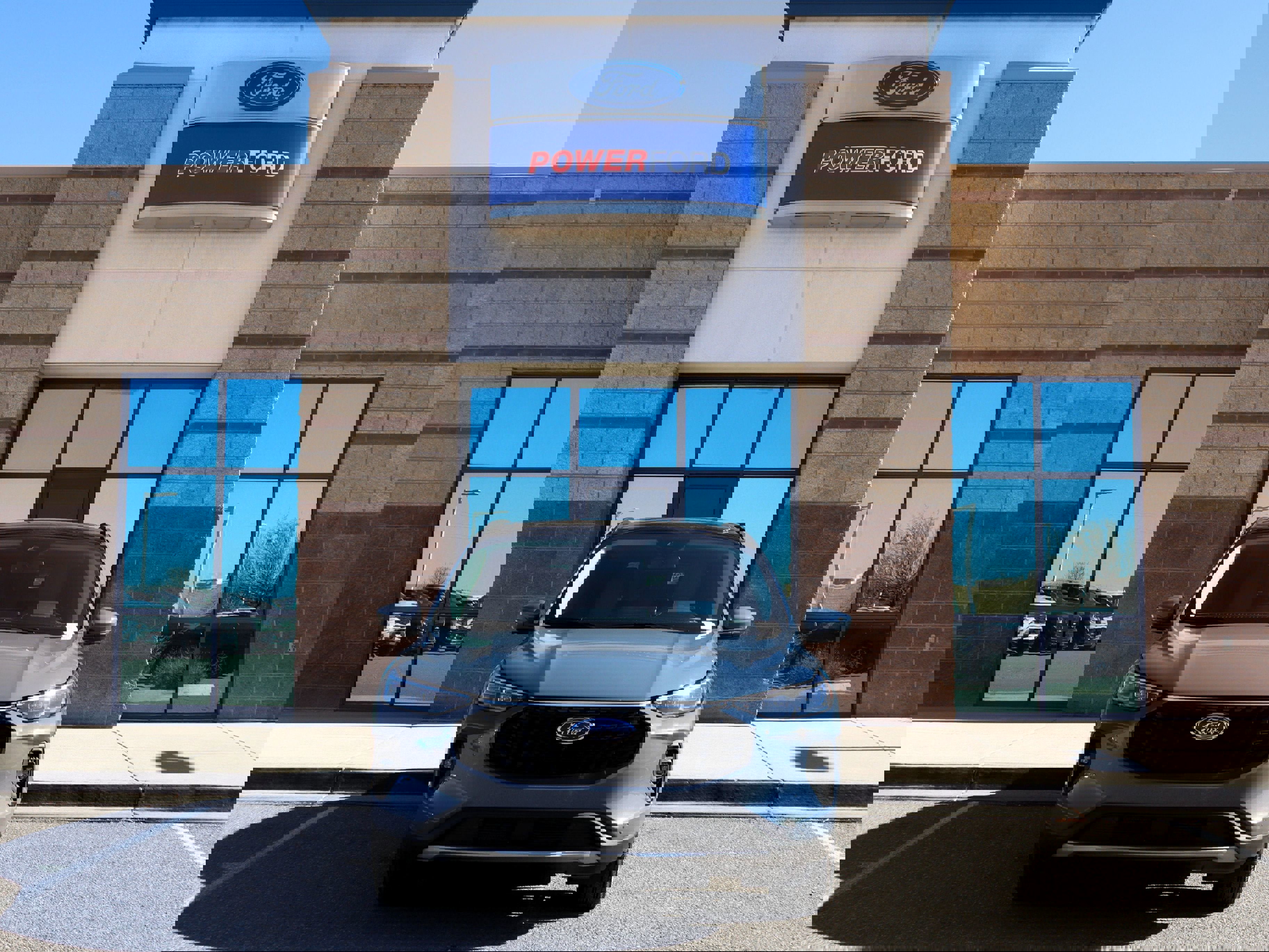 New 2025 Ford Escape SE w/ PHEV Premium Package image 3