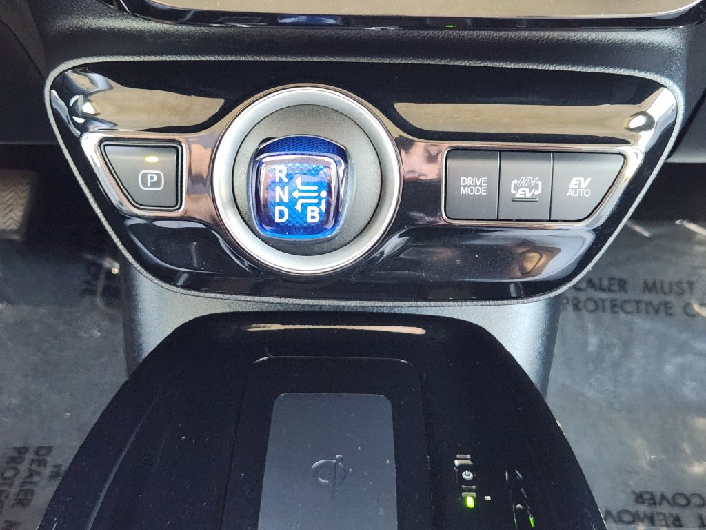 Used 2022 Toyota Prius Prime XLE FWD image 22