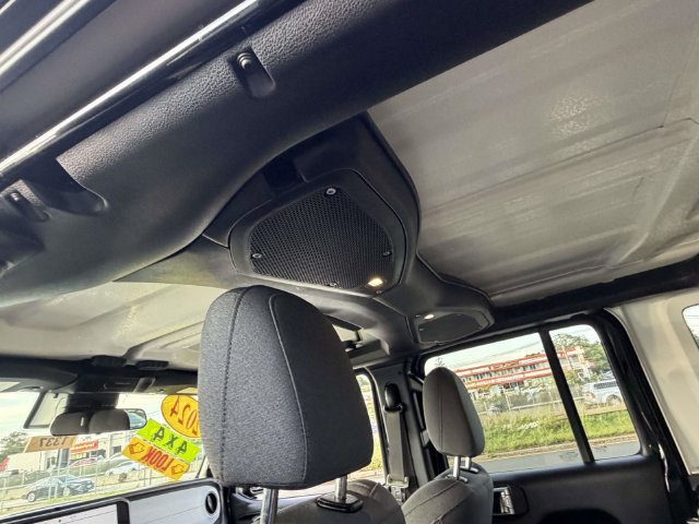 Used 2024 Jeep Wrangler Unlimited Sport AWD/4WD image 14