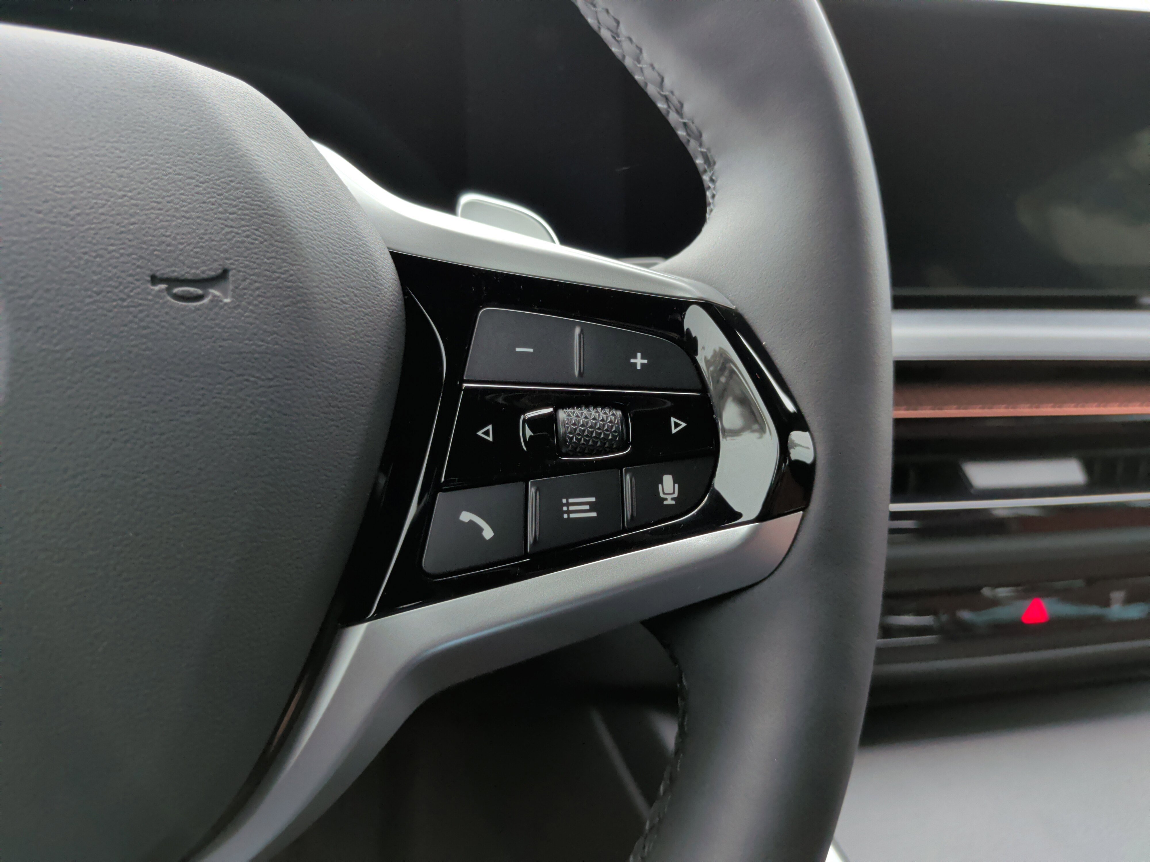 Certified 2026 BMW 230i Coupe w/ Premium Package image 11