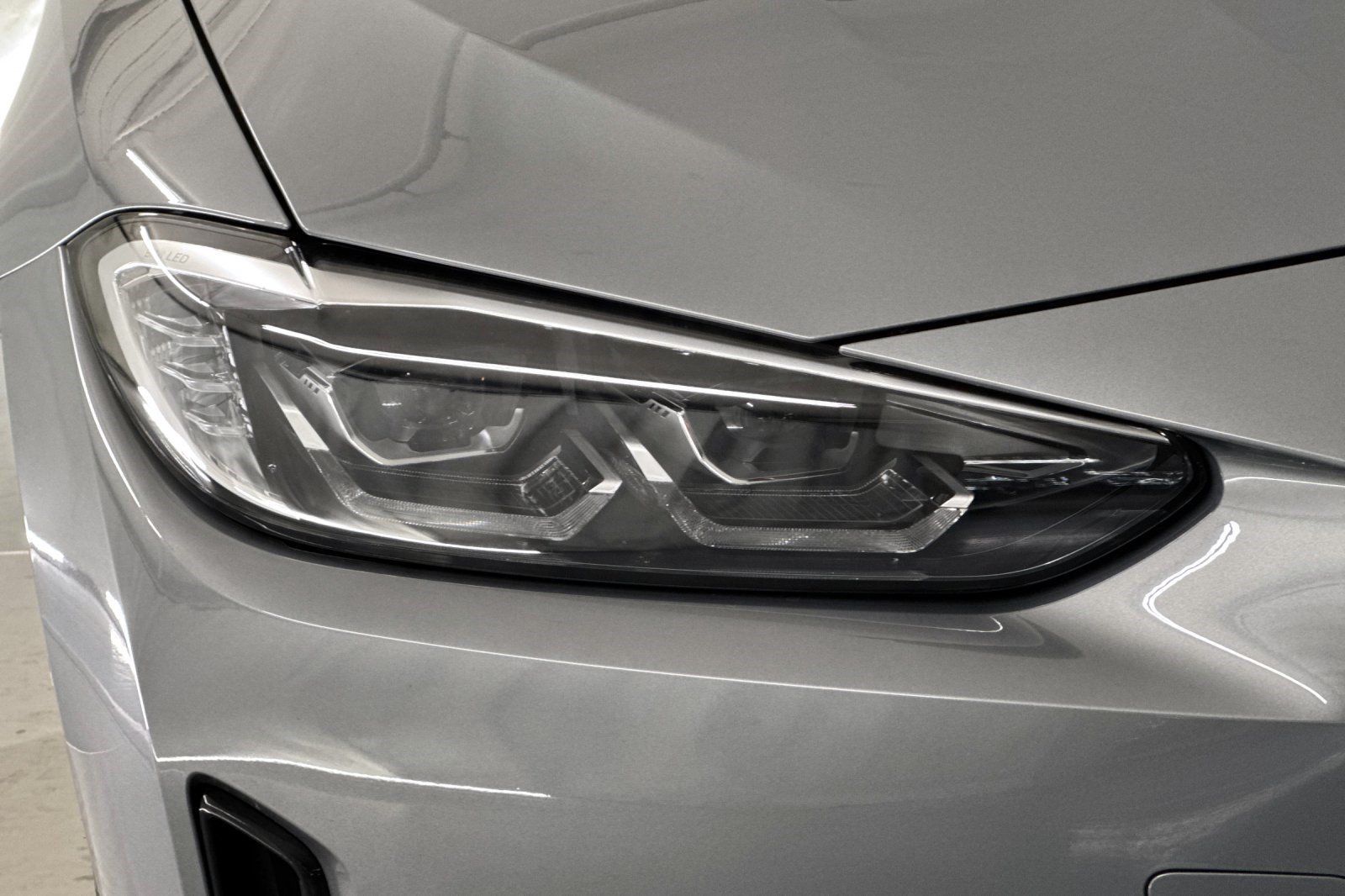 Used 2023 BMW i4 eDrive40 w/ Premium Package RWD image 11
