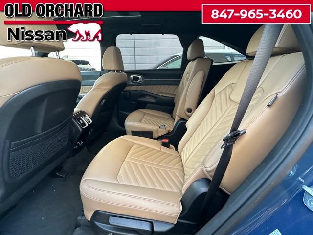Used 2025 Kia Sorento SX Prestige w/ Olive Brown Leather Package AWD/4WD image 15