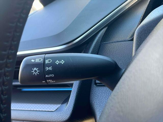 Certified 2024 Toyota Prius XLE AWD/4WD image 26