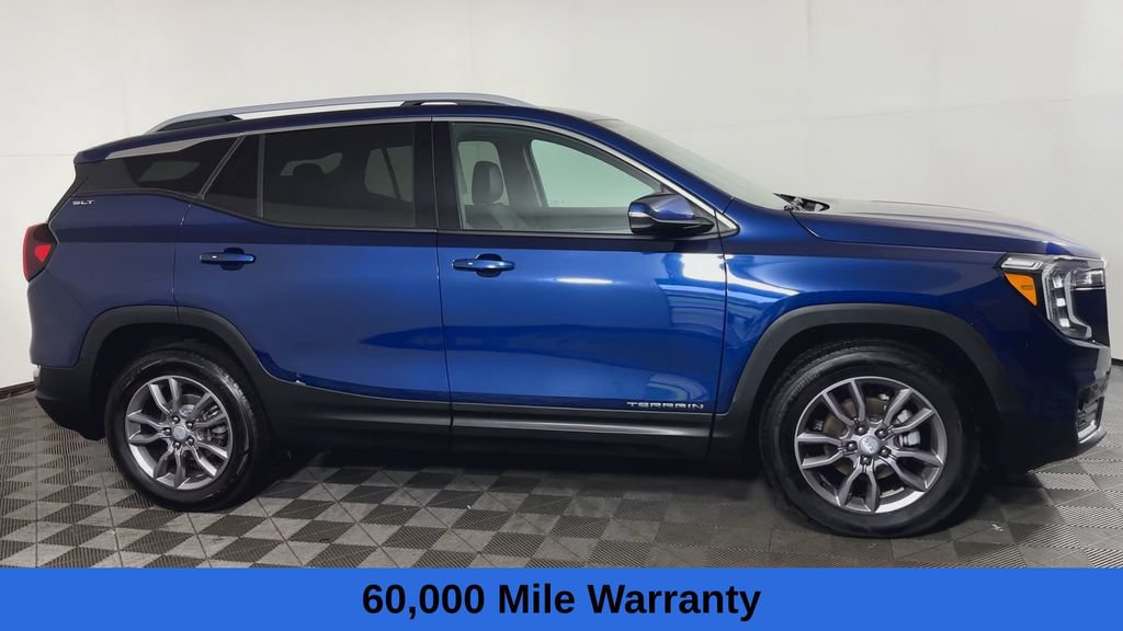 Used 2023 GMC Terrain SLT AWD/4WD image 3