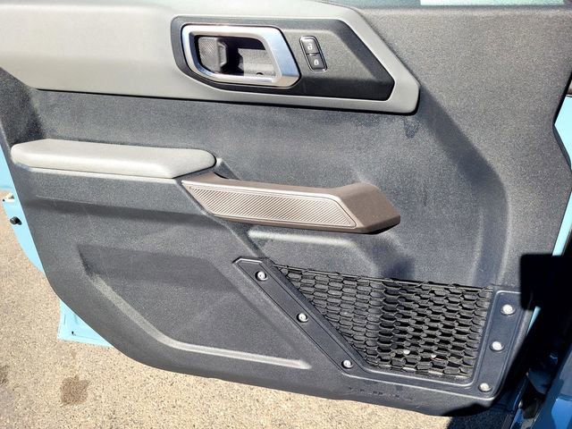 Used 2023 Ford Bronco Black Diamond image 14