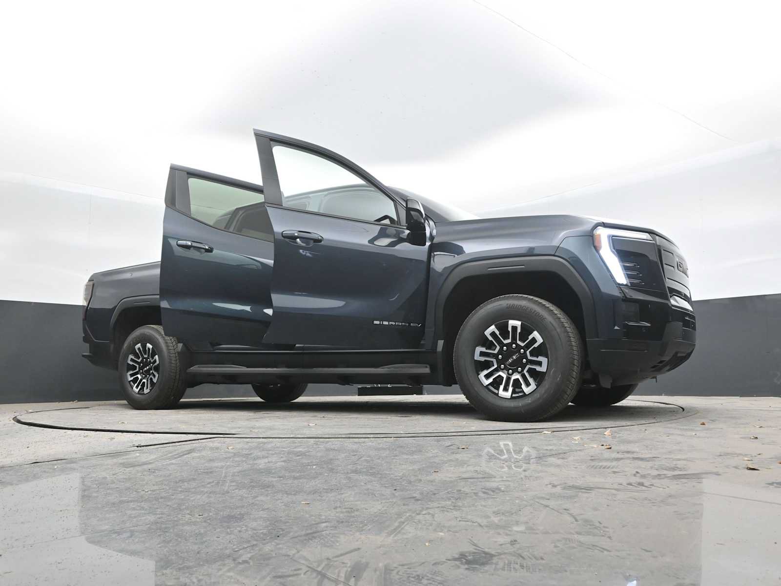 New 2026 GMC Sierra EV Elevation AWD/4WD image 54