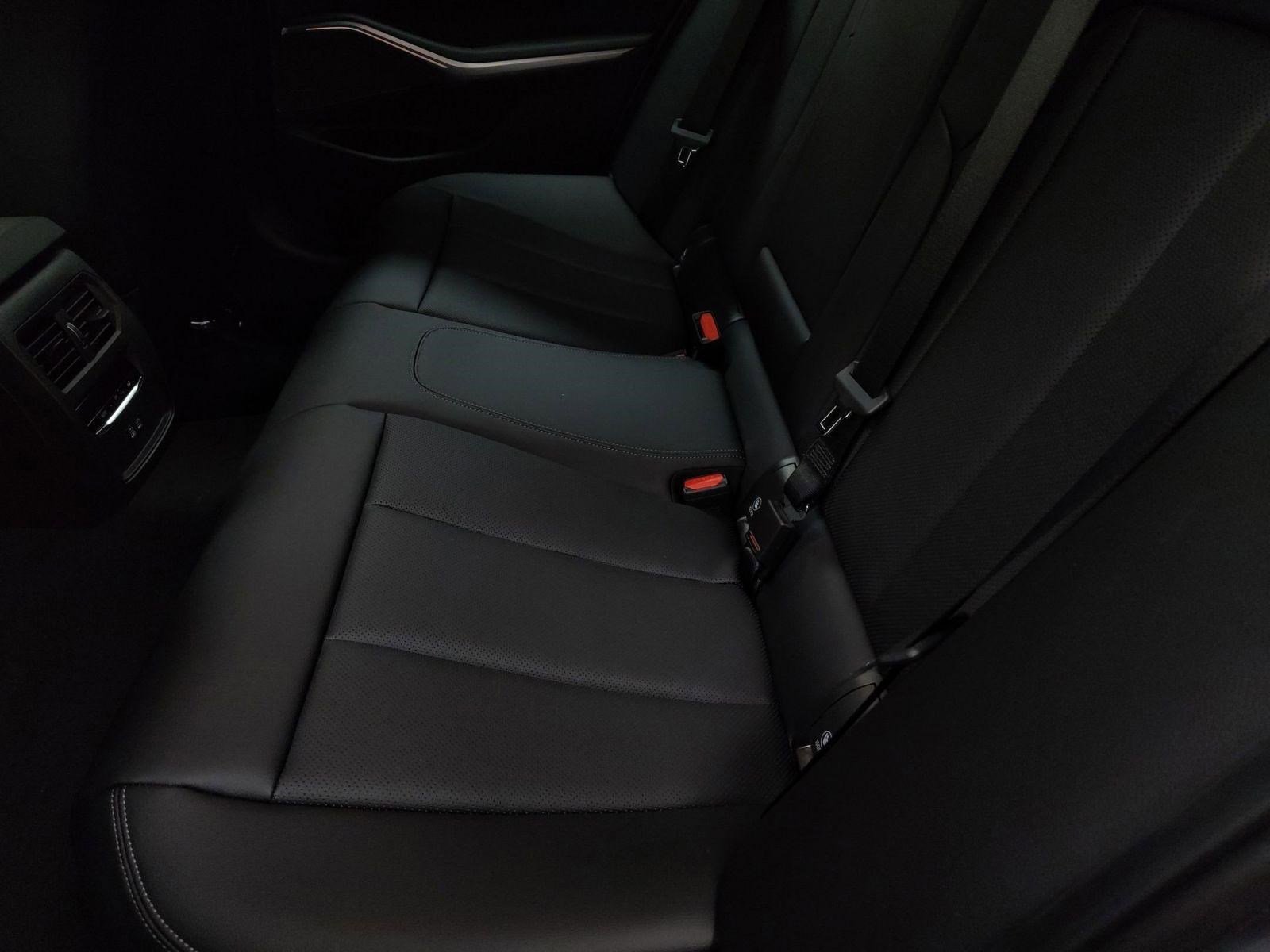 New 2026 BMW 330i Sedan w/ M Sport Package RWD image 22