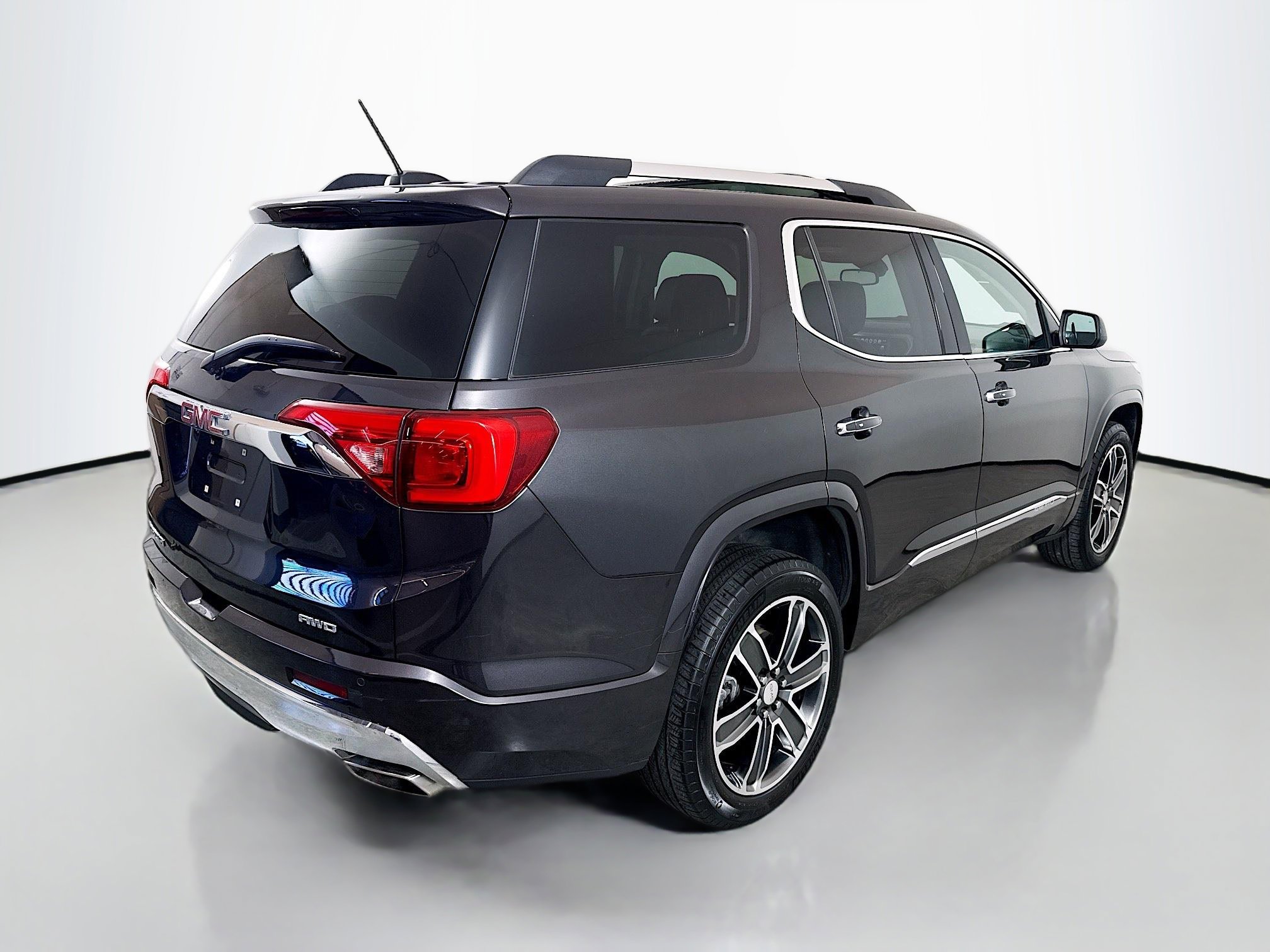 Used 2019 GMC Acadia Denali w/ Technology Package image 7