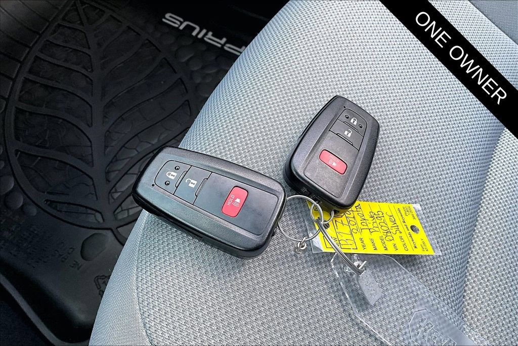 Used 2019 Toyota Prius LE image 32