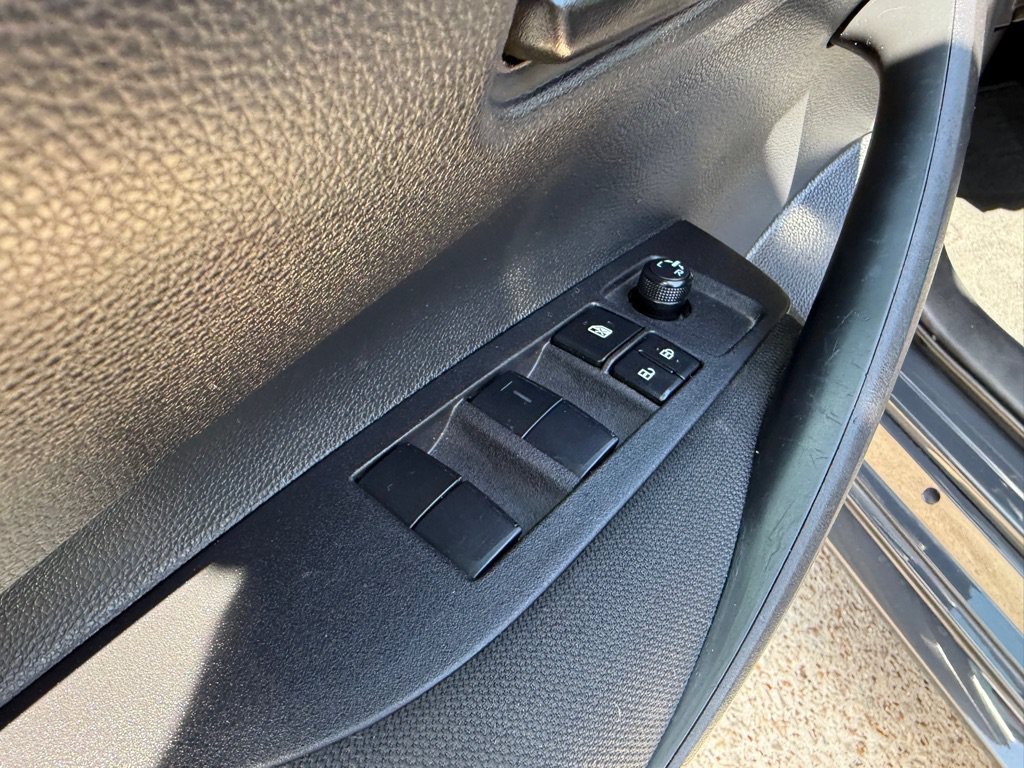 Used 2026 Toyota Corolla LE FWD image 17