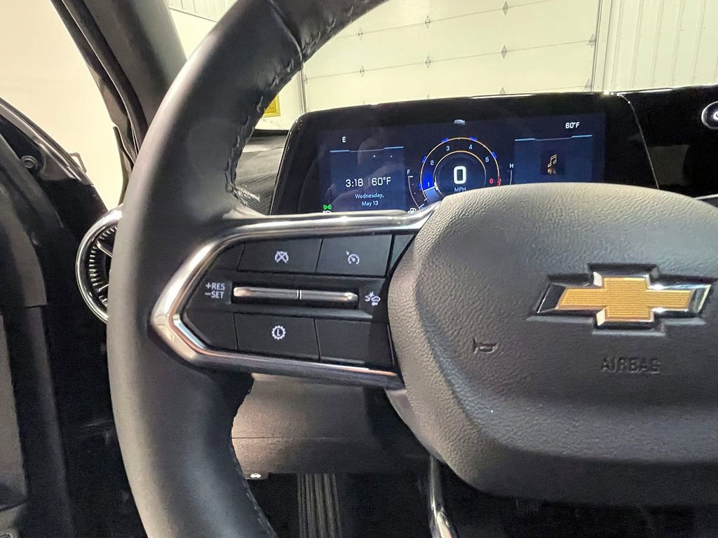 Used 2026 Chevrolet Equinox LT AWD/4WD image 33