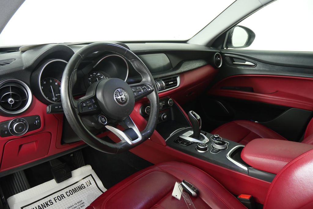 Used 2021 Alfa Romeo Stelvio Sprint w/ Nero Edizione image 12