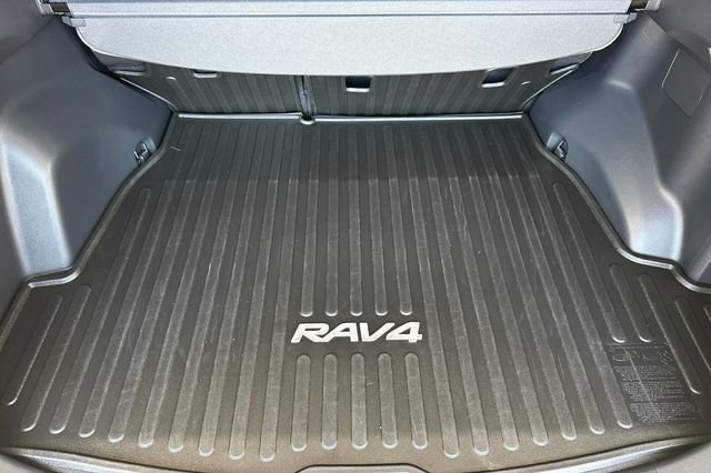 Used 2023 Toyota RAV4 SE w/ Weather & Moonroof Package AWD/4WD image 19