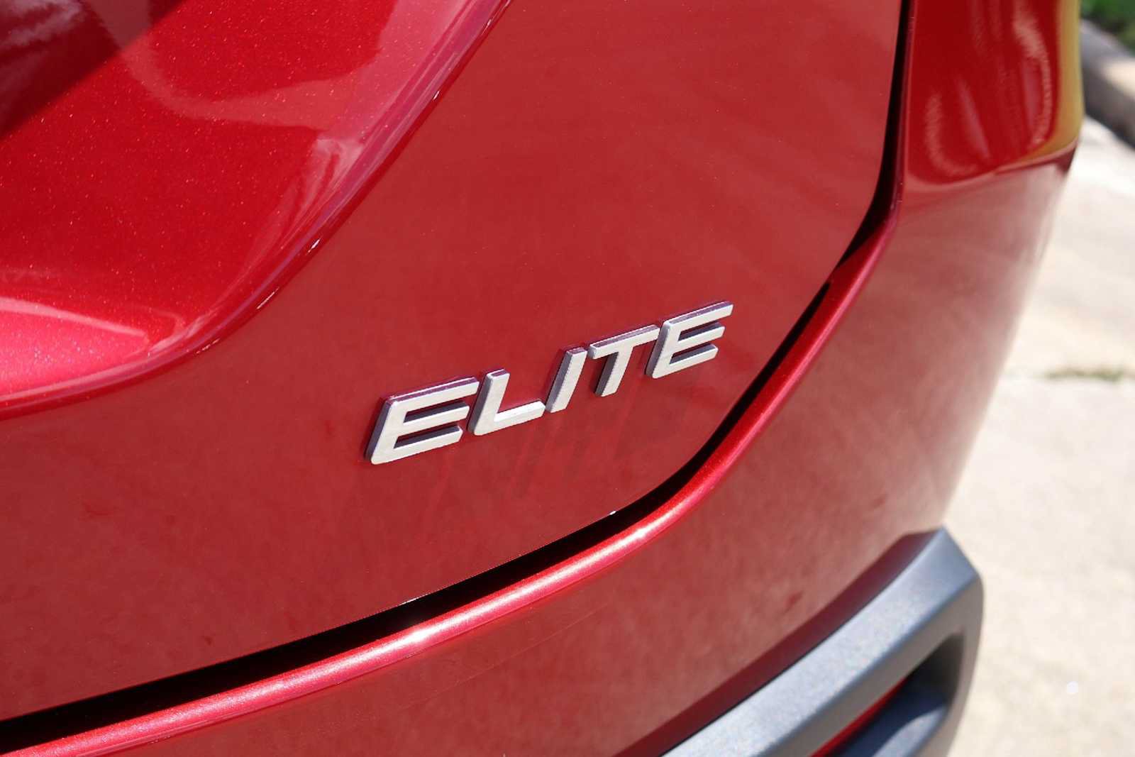 Used 2025 Honda Pilot Elite image 7