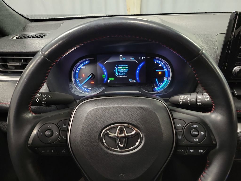 Used 2021 Toyota RAV4 SE w/ Weather & Moonroof Package image 15