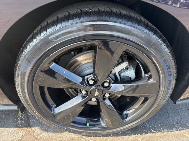 Used 2022 Ford Mustang GT Premium w/ Black Accent Package RWD image 12