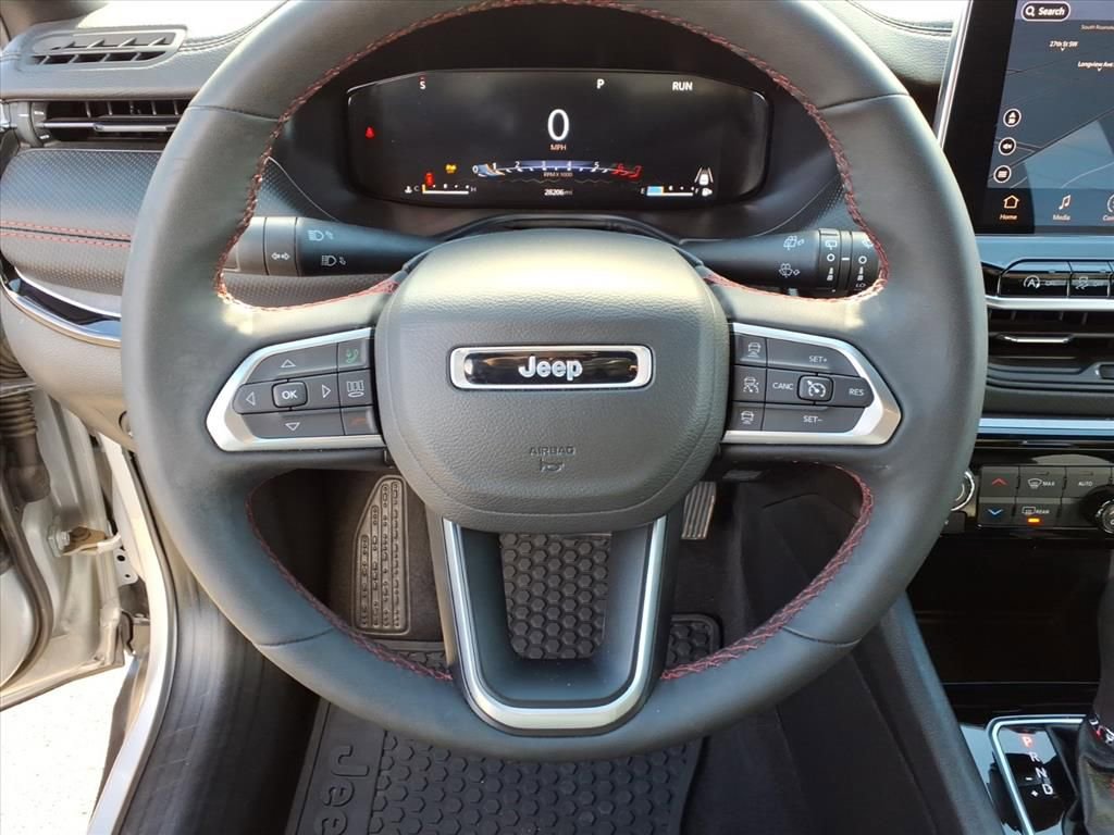 Used 2025 Jeep Compass Trailhawk w/ Trailhawk Elite Group image 20