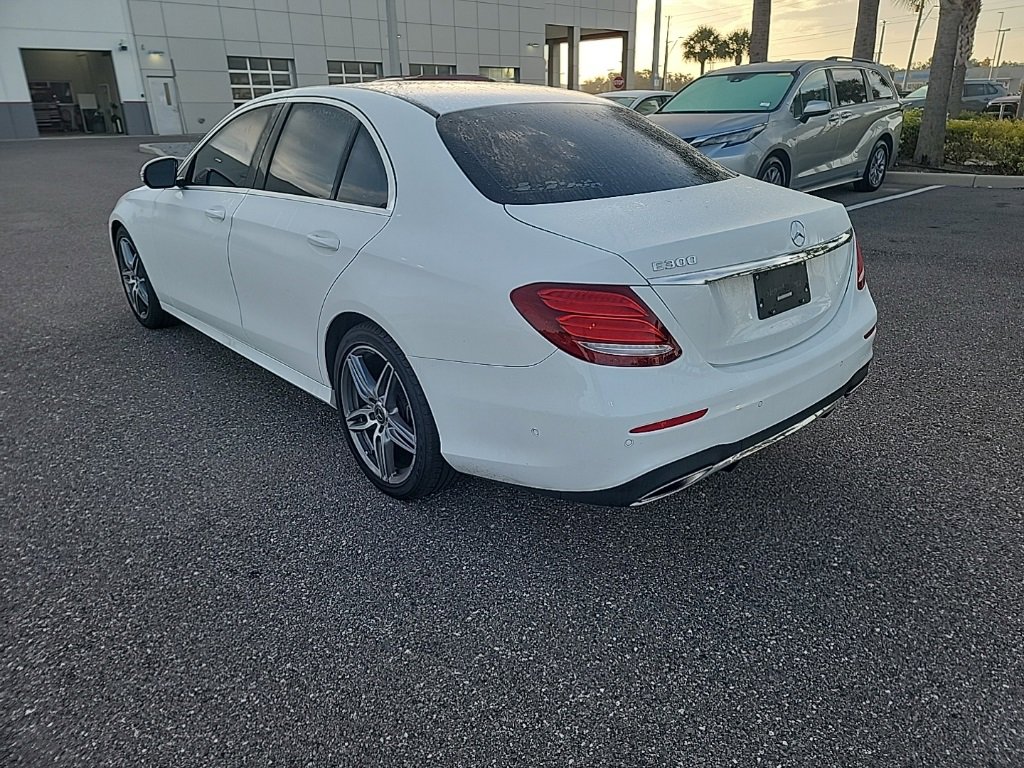 Used 2019 Mercedes-Benz E 300 image 4