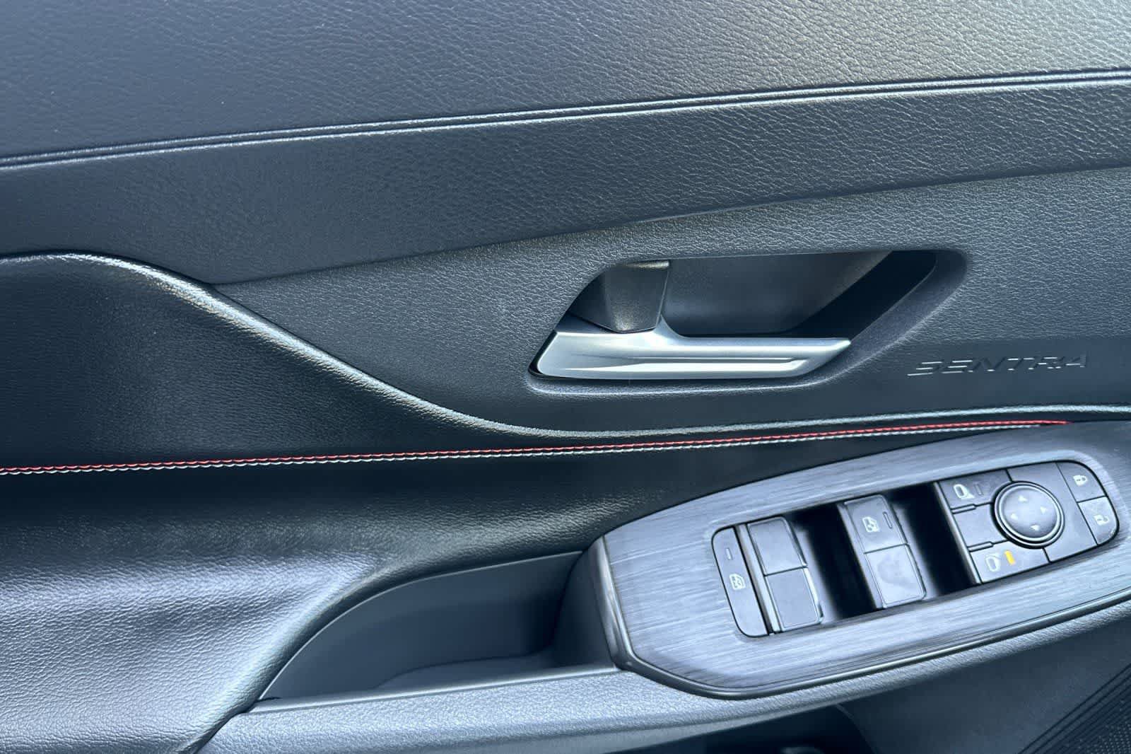 New 2027 Nissan Sentra SR FWD image 13