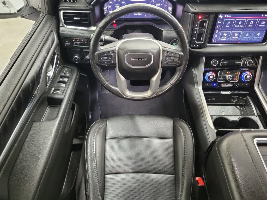 Used 2022 GMC Yukon XL Denali image 15