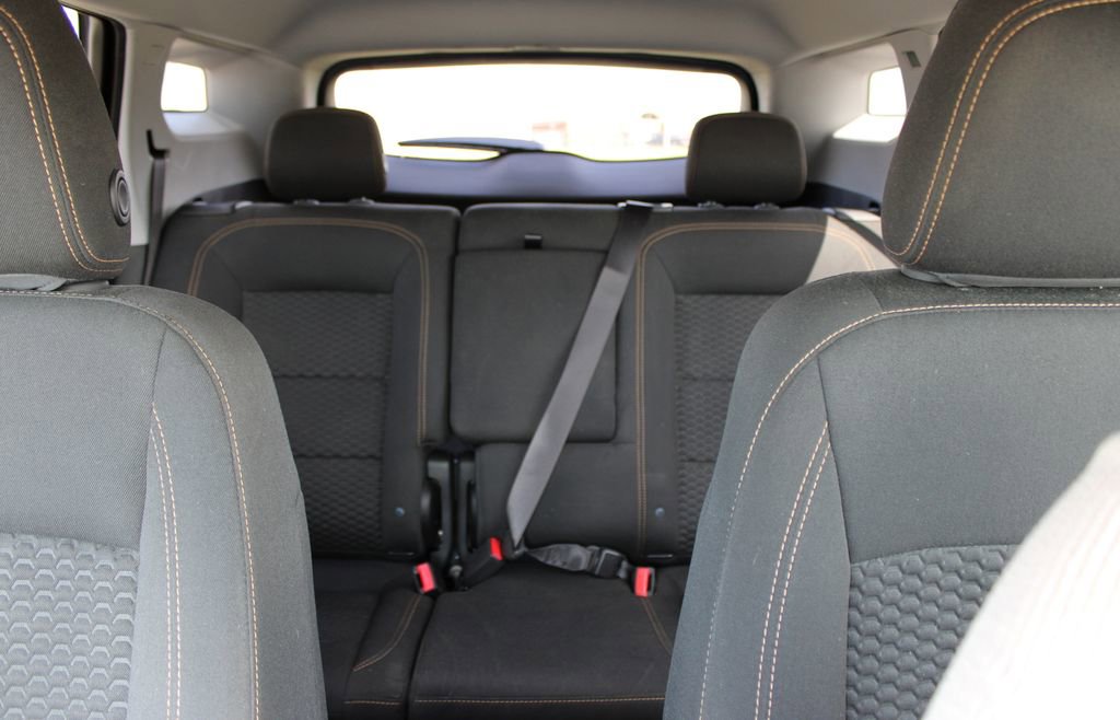 Used 2020 GMC Terrain SLE w/ Driver Convenience Package image 16