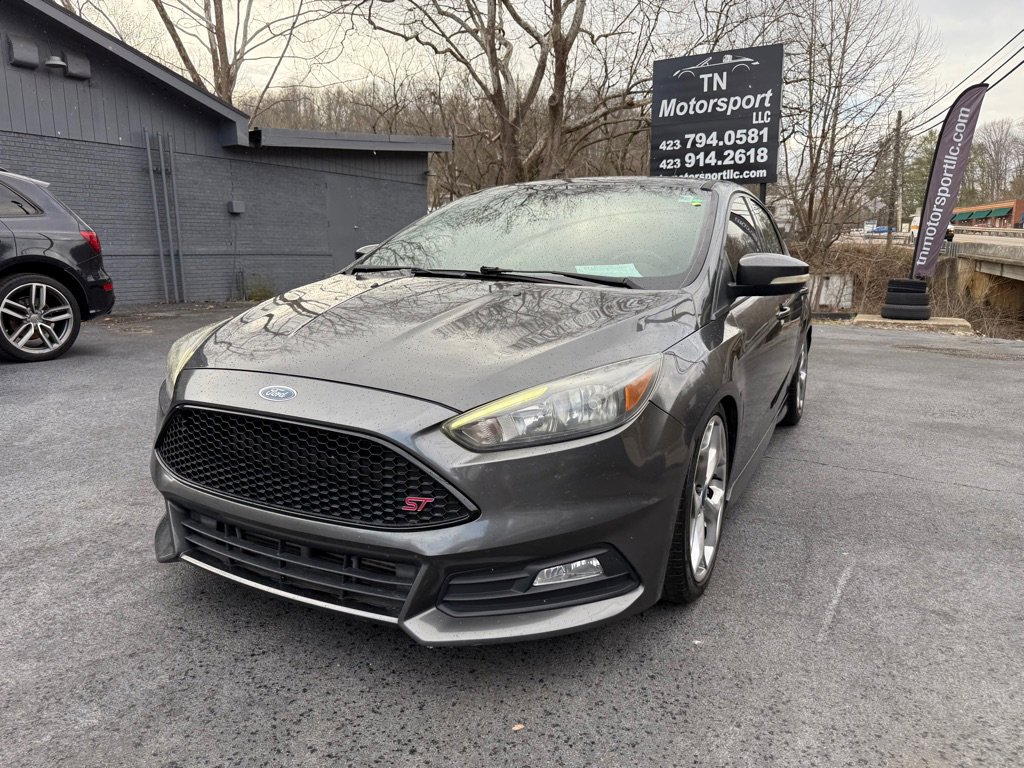 Used 2017 Ford Focus ST image 22