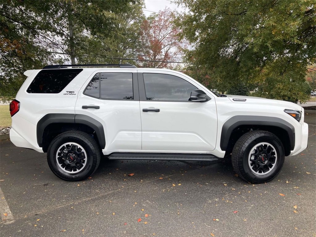 Used 2025 Toyota 4Runner TRD Off-Road image 2