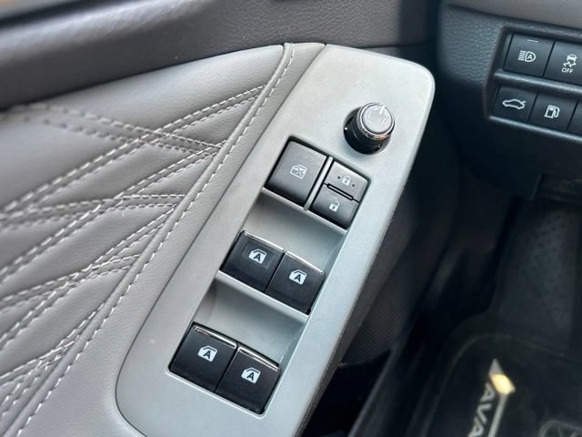 Used 2019 Toyota Avalon Limited w/ Advanced Safety Package FWD image 24