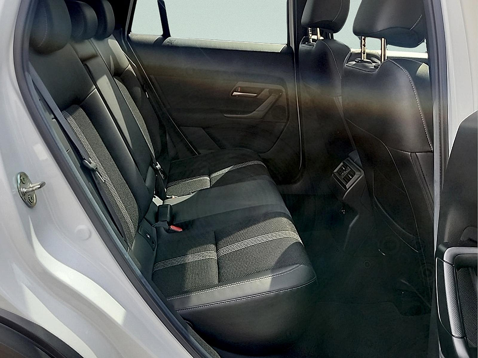 Certified 2025 MAZDA CX-50 AWD 2.5 S w/ Cargo Package image 11