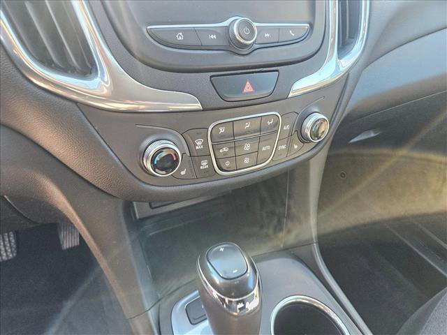 Used 2019 Chevrolet Equinox LT image 16