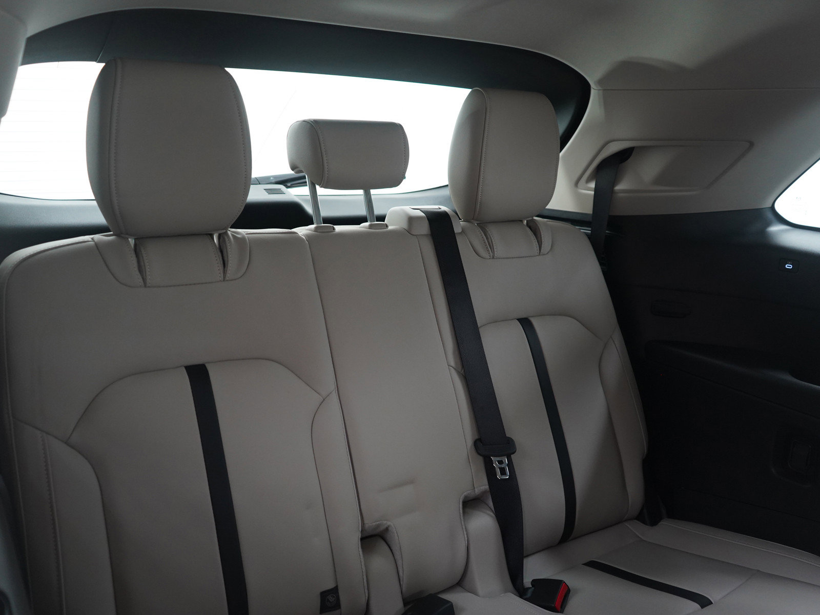 Certified 2024 MAZDA CX-90 3.3 Turbo w/ Preferred Plus image 12