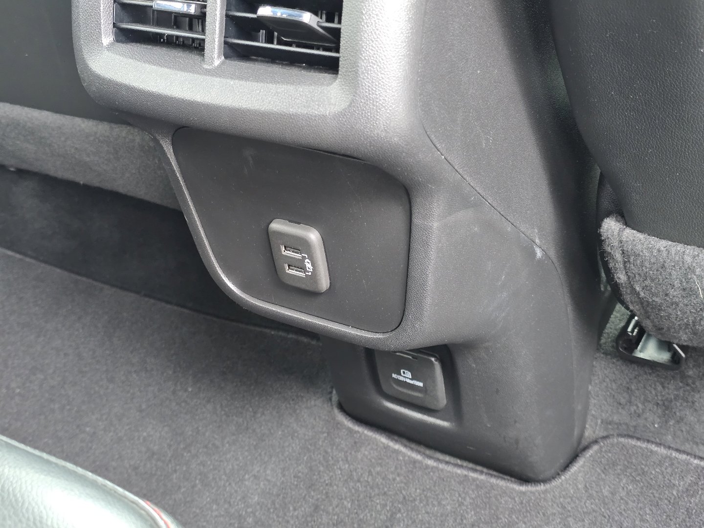 Certified 2022 Chevrolet Equinox RS w/ Infotainment Package image 27