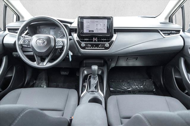 Used 2025 Toyota Corolla LE FWD image 19