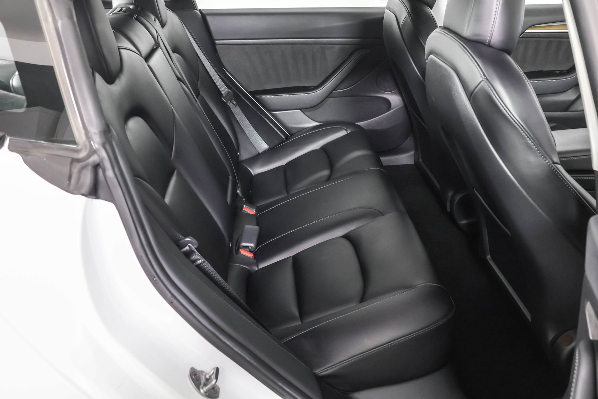 Used 2021 Tesla Model 3 Standard Range Plus image 39