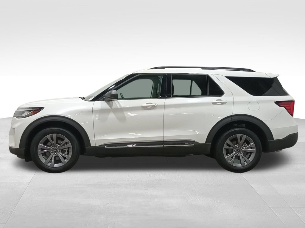Certified 2025 Ford Explorer Active w/ Active Comfort Package AWD/4WD image 9